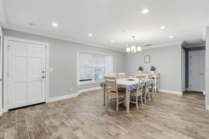 Property Photo: 11450 48th Avenue N FL 33708