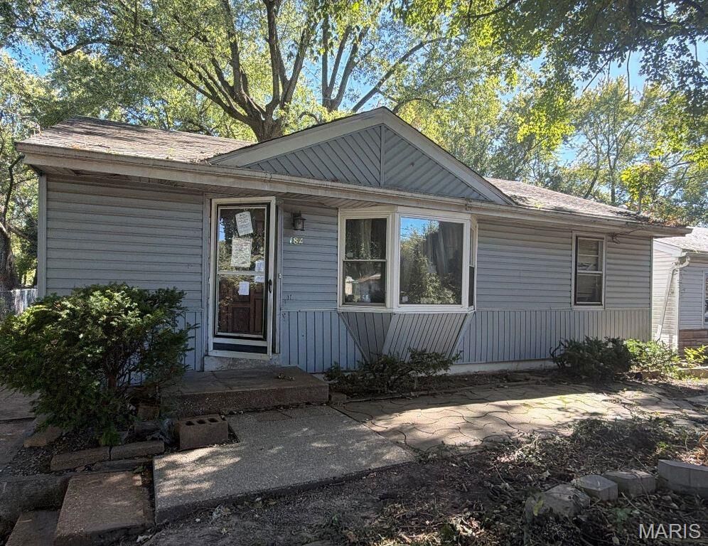 Property Photo: 184 Bascom Drive MO 63135