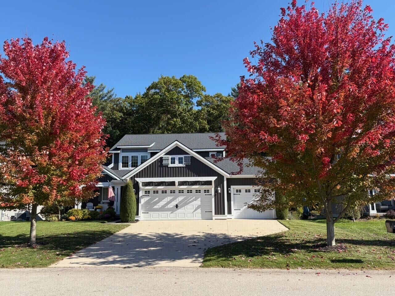 Property Photo: 16964 Arbor Way Drive MI 49448