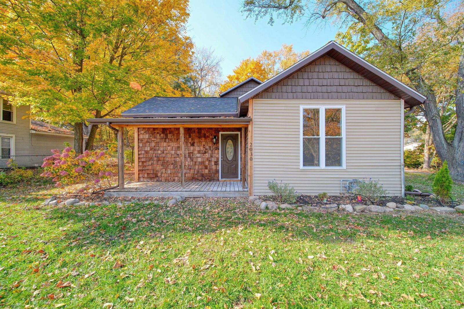 Property Photo:  2030 Cooper Street  MI 49202 