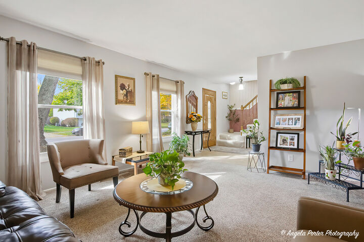 Property Photo:  849 Blue Mound Drive  IL 60014 