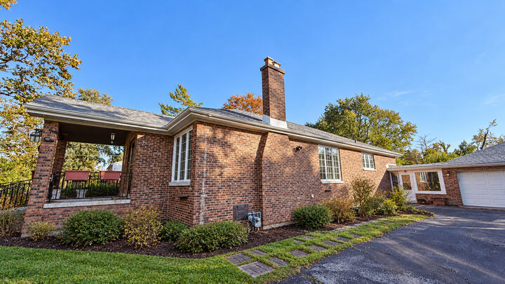Property Photo:  1925 Terrace Road  IL 60430 