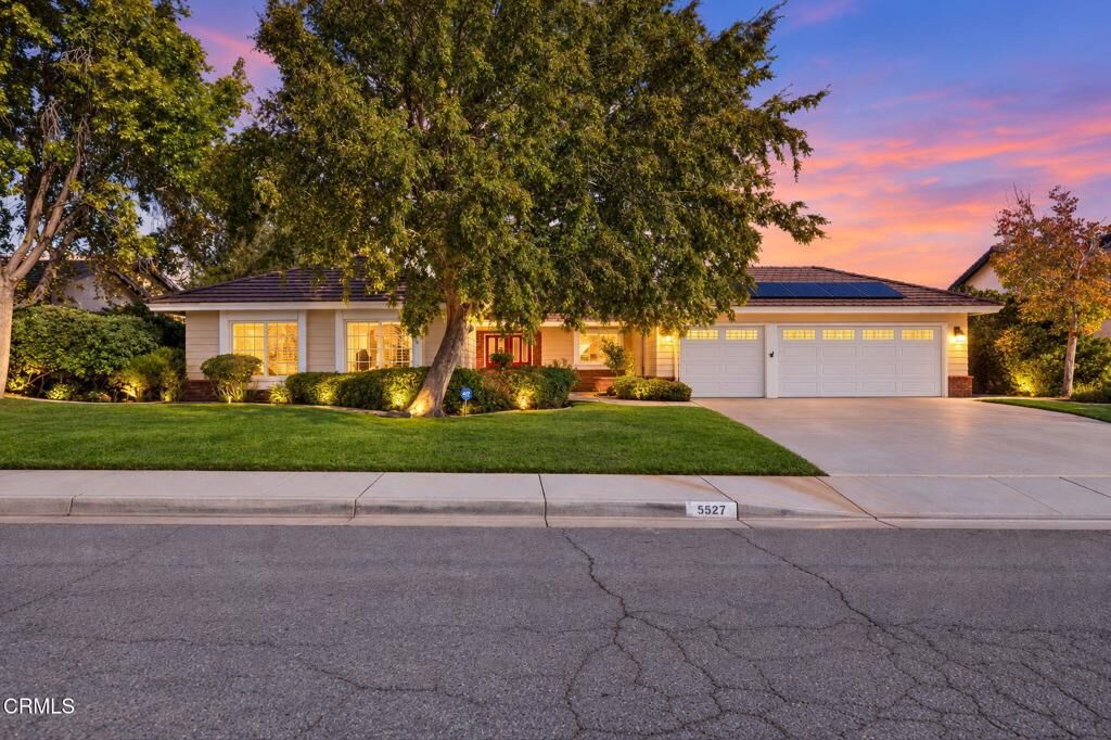 Property Photo: 5527 Pine Avenue CA 93551