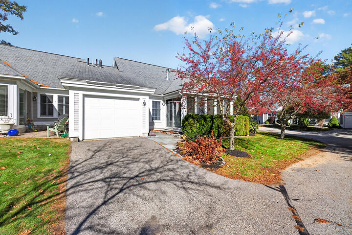 Property Photo: 47 Farragut Way 47 ME 04043