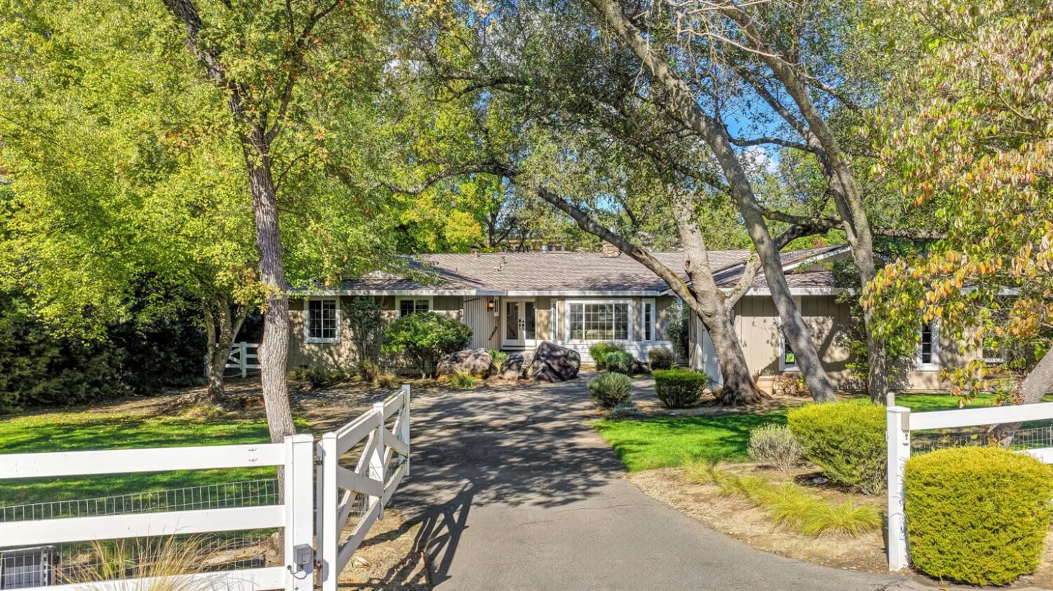 Property Photo:  7415 Willow Lane  CA 95746 