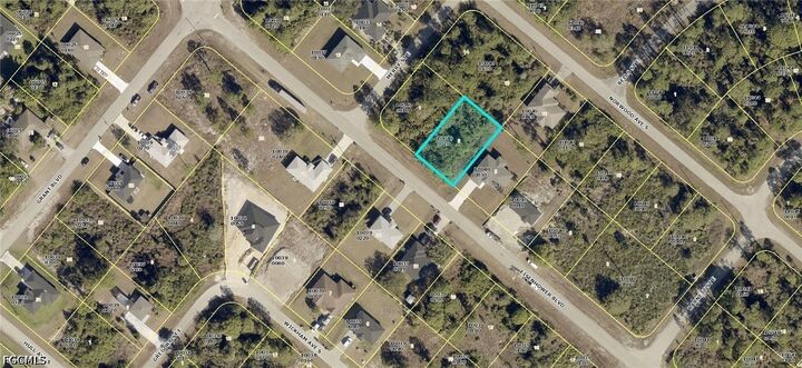 Property Photo: 409 Eisenhower Boulevard FL 33974