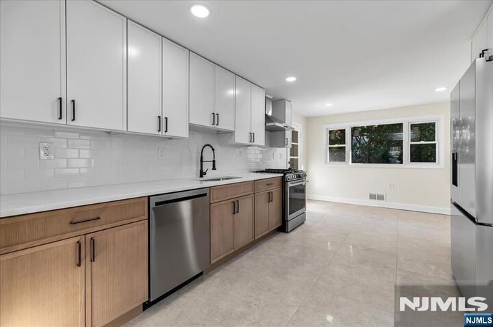 Property Photo:  210 Lincoln Avenue  NJ 07407 