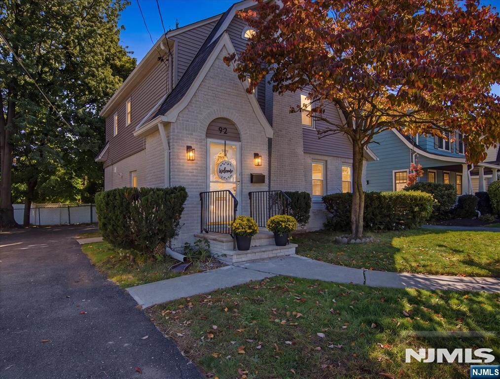 Property Photo:  92 Mountain Avenue  NJ 07003 