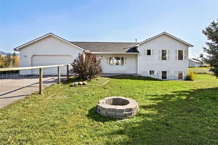 Property Photo: 183 Courtyard Way MT 59833