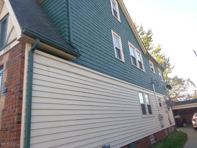 Property Photo:  3327 Brookview Boulevard  OH 44134 