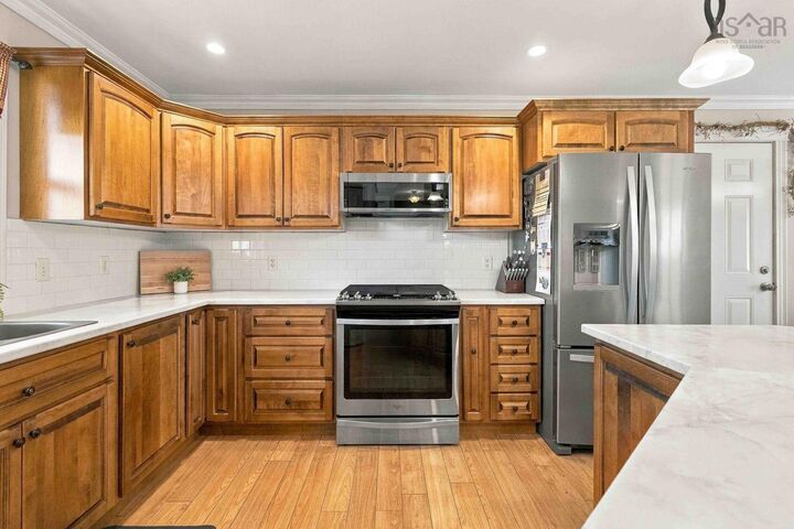Property Photo:  145 Meadow View Way Ns  NS B2S 3K1 