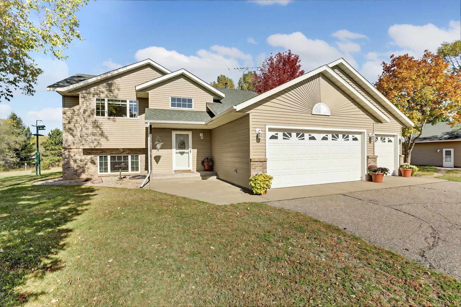 Property Photo:  9262 65th Street SE  MN 55319 