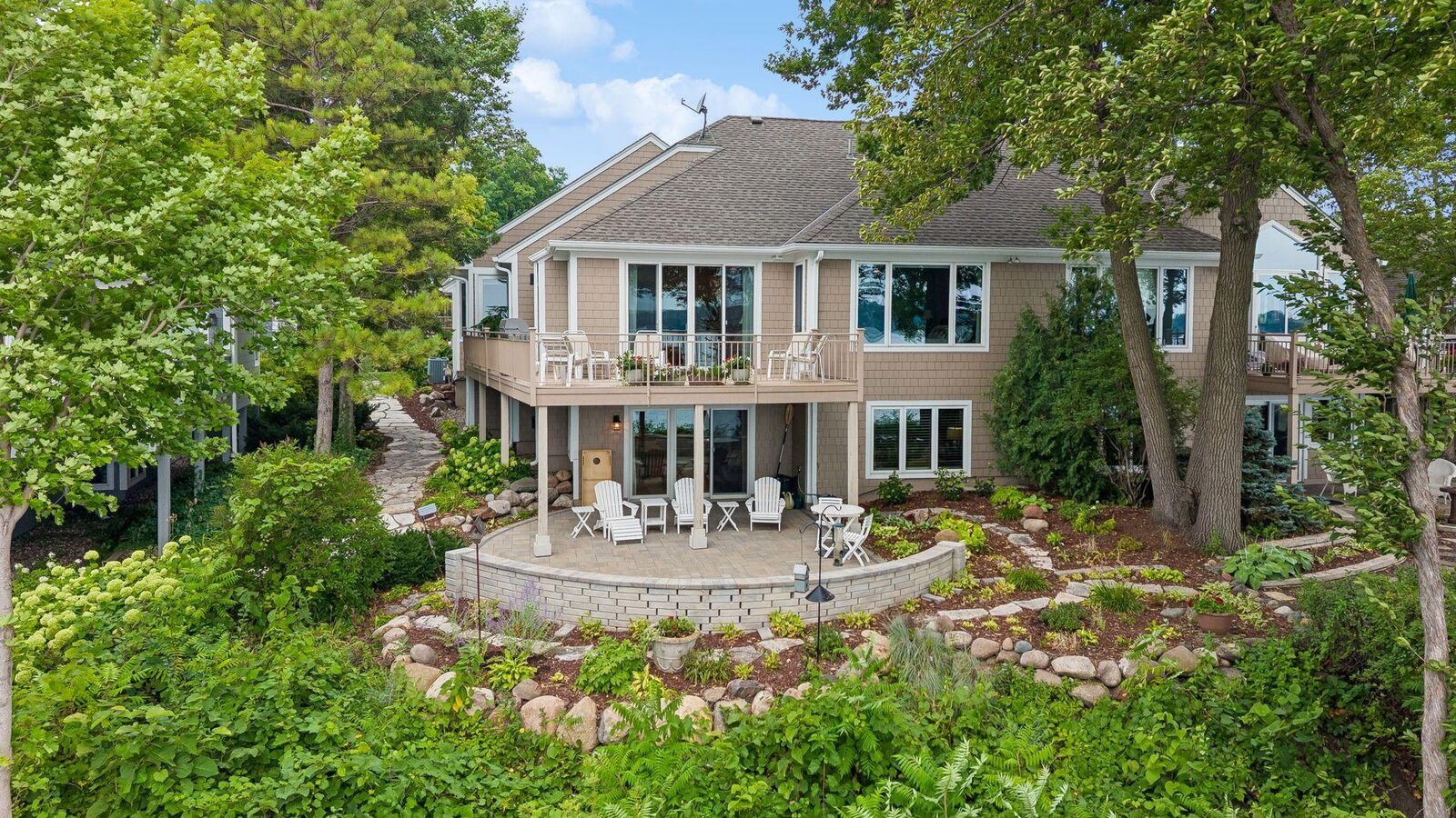 Property Photo: 2928 Pelican Point Circle MN 55364