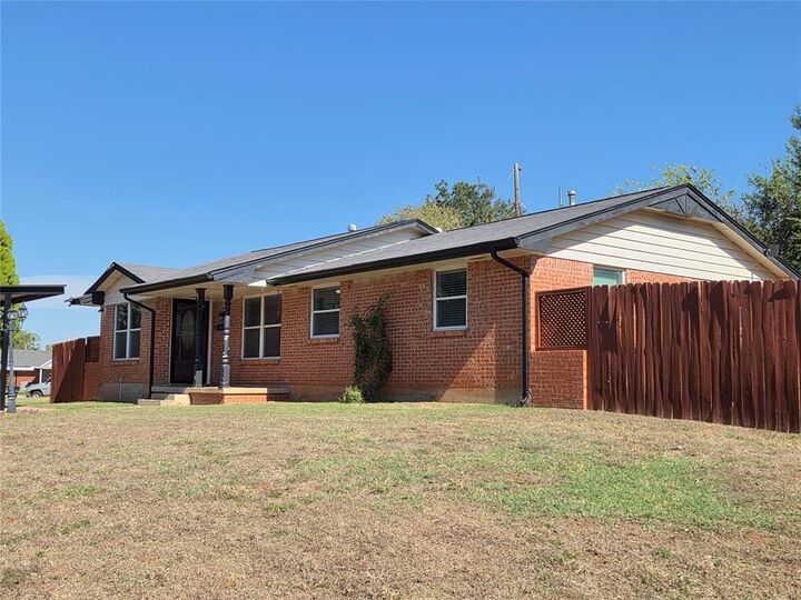 Property Photo:  617 NW 1st Street  OK 73160 