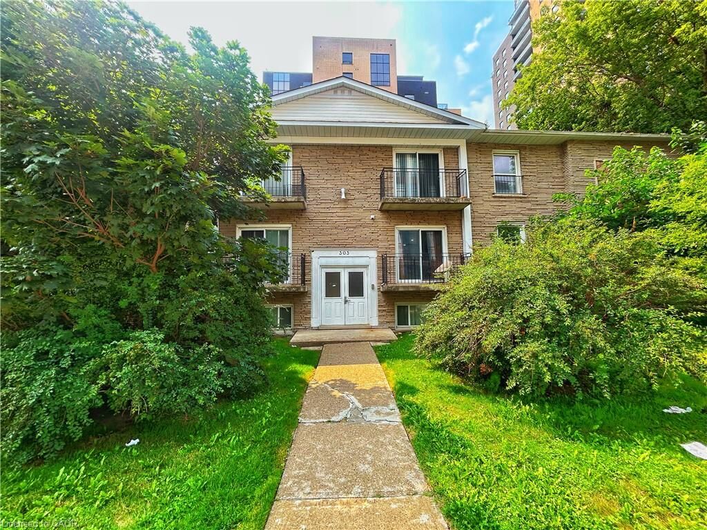 Property Photo:  303 King Street N 4  ON N2J 2Z1 