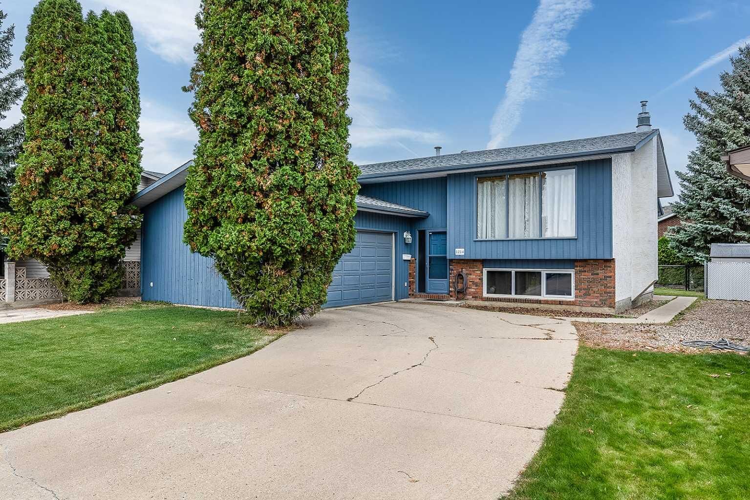 Property Photo:  1214 24 Street SE  AB T1B 1V9 