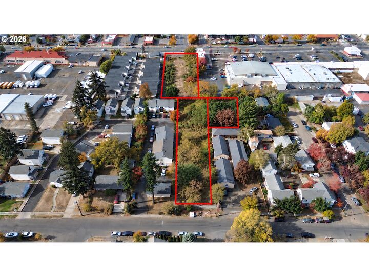Property Photo:  2706 SE 122nd Ave  OR 97236 