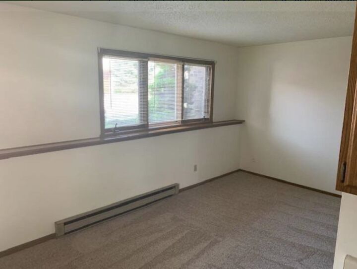 Property Photo: 759 N Blackhawk Boulevard IL 61072