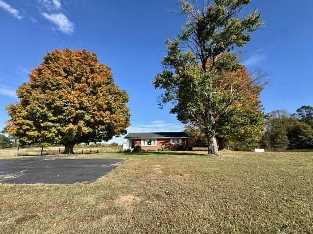 Property Photo:  7206 Smiths Grove Scottsville Road  KY 42171 