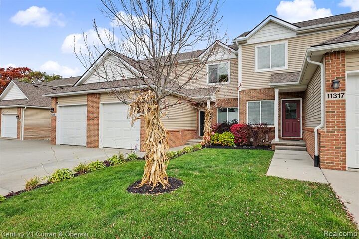 Property Photo:  11313 Woodruff Lake Drive  MI 48116 