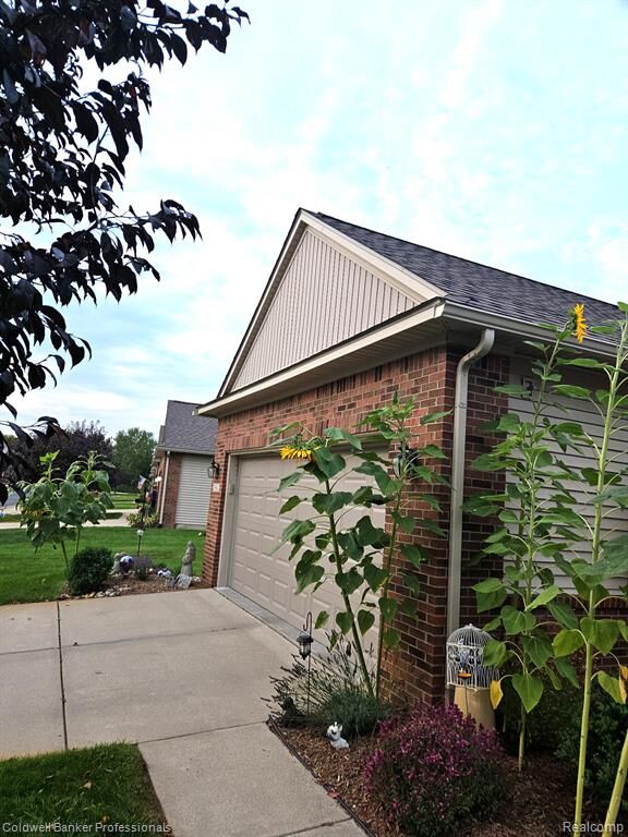 Property Photo: 3201 Sunrise Lane 68 MI 48423
