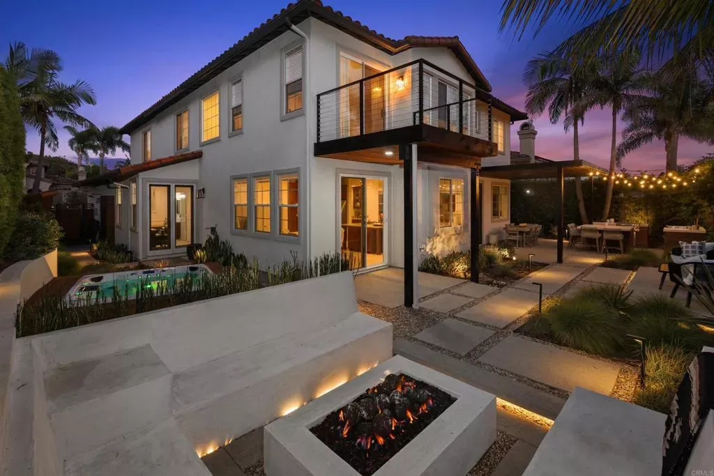 Property Photo:  2199 Camino Robledo  CA 92009 