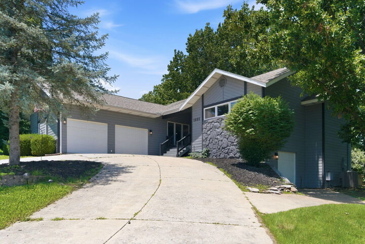 Property Photo:  1682 Pointe Royale Drive  MO 65616 