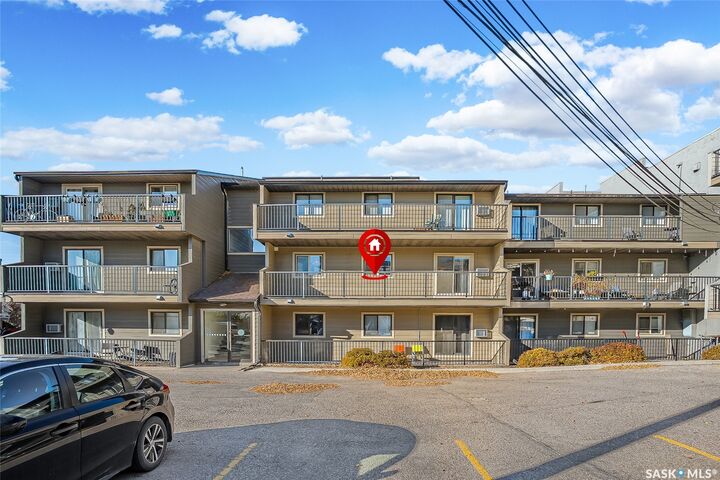 Property Photo:  2233 St Henry Avenue 204  SK S7M 5K6 