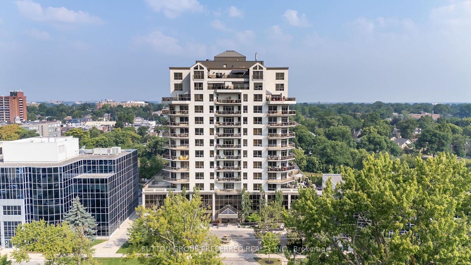Property Photo:  250 Pall Mall Street 605  ON N6A 6K3 