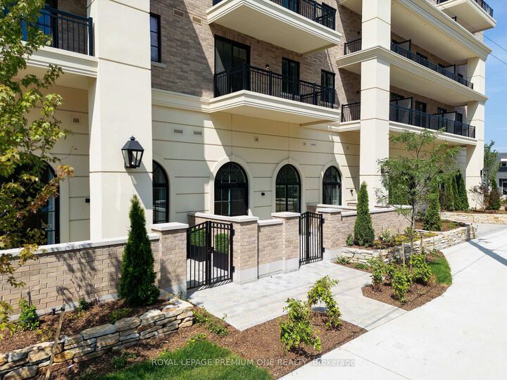 Property Photo:  38 Earlington Avenue 202  ON M8X 0B6 