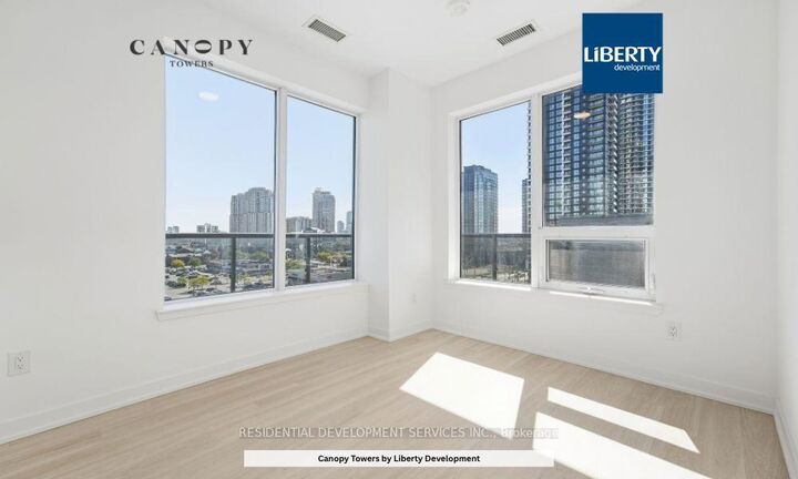 Photo de la propriété:  5105 Hurontario Street A-630  ON L4Z 0C3 