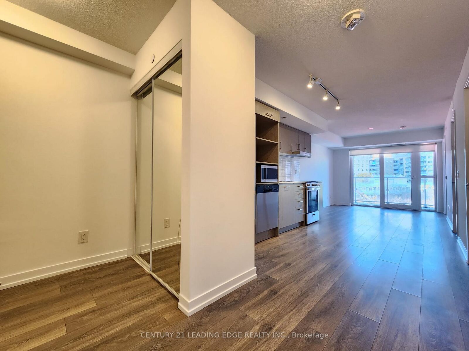 Property Photo:  219 Dundas Street E 709  ON M5A 0V1 