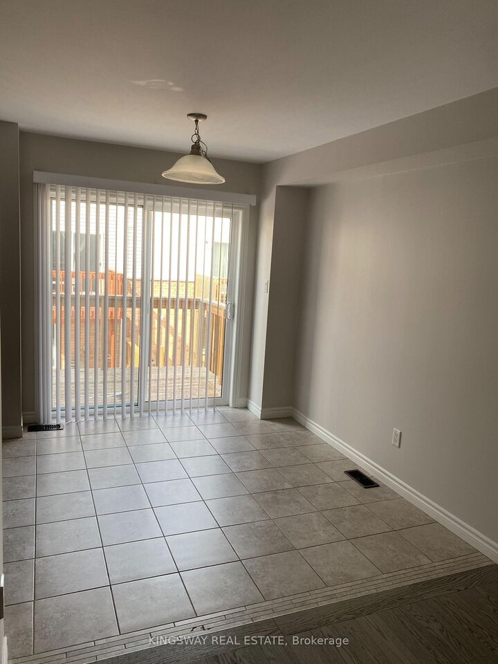 Property Photo:  16 Kenridge Terrace  ON L8J 0G4 