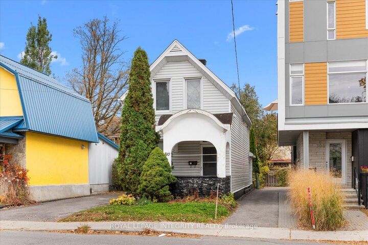 Property Photo:  310 Hinchey Avenue  ON K1Y 1M2 