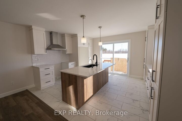 Property Photo:  17 Mayer Street  ON K0A 2M0 