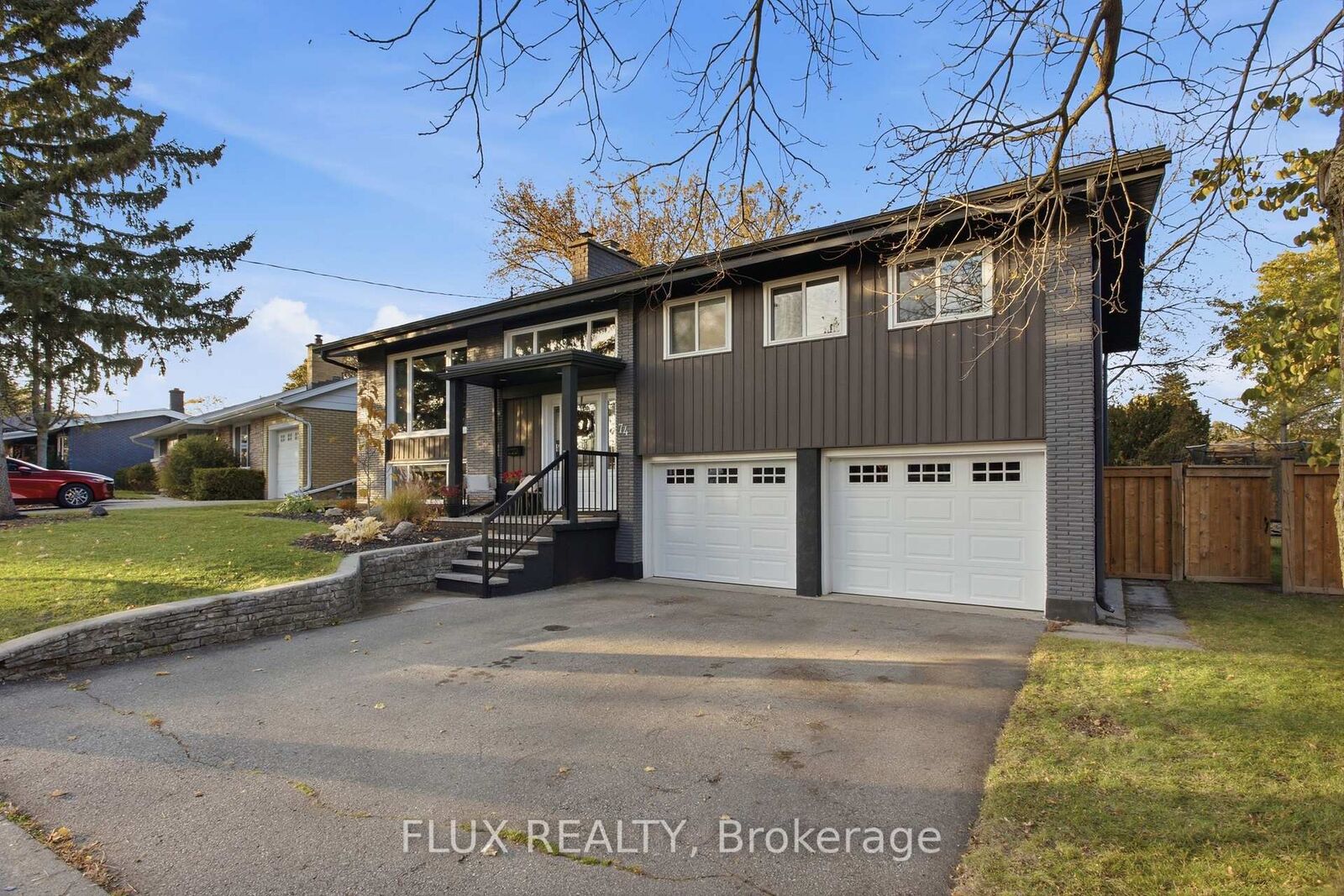 Property Photo:  74 Tanglewood Avenue  ON N2B 1S4 