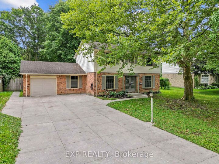 Property Photo:  42 Queen Mary Crescent  ON N6H 4B4 