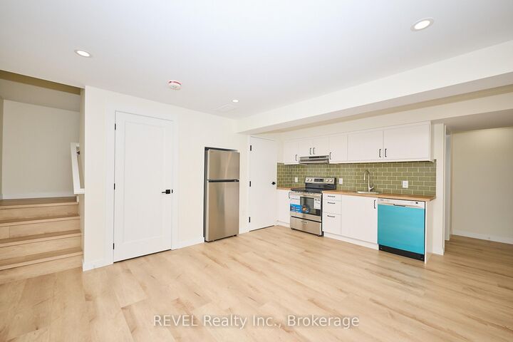 Property Photo:  4650 Belfast Avenue Lower Unit  ON L2E 4G3 