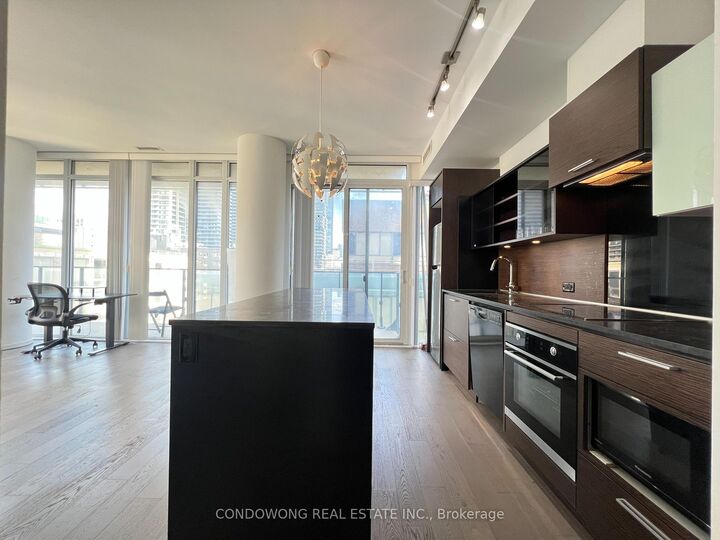 Property Photo:  75 St Nicholas Street 908  ON M4Y 0A5 