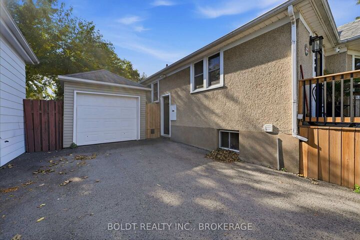 Property Photo:  190 Carlton Street  ON L2R 1S4 