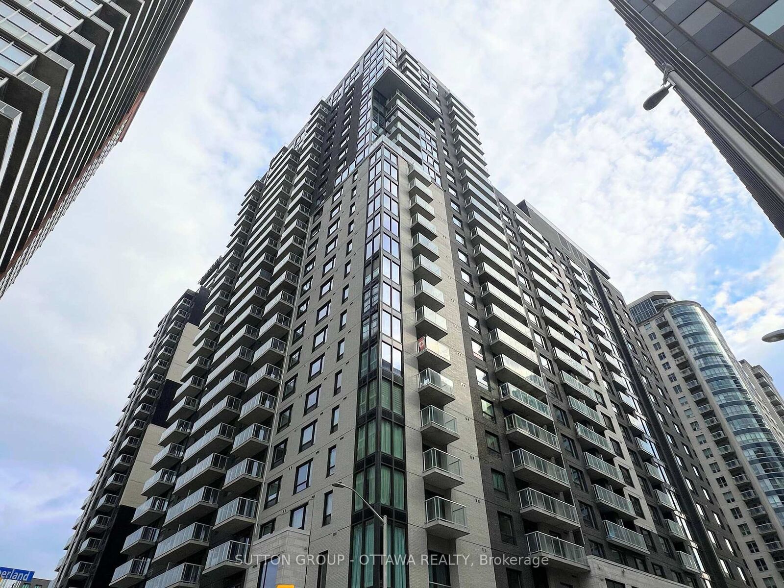 Property Photo: 180 George Street 305 ON K1N 0G8