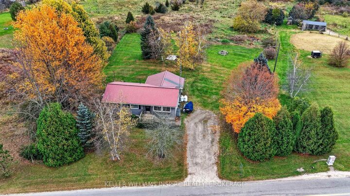 Property Photo:  35 Lake Street  ON K0E 1R0 