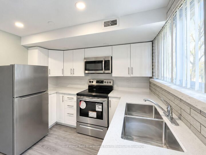 Property Photo:  3 Ramsey Street Lower  ON L2N 2K2 