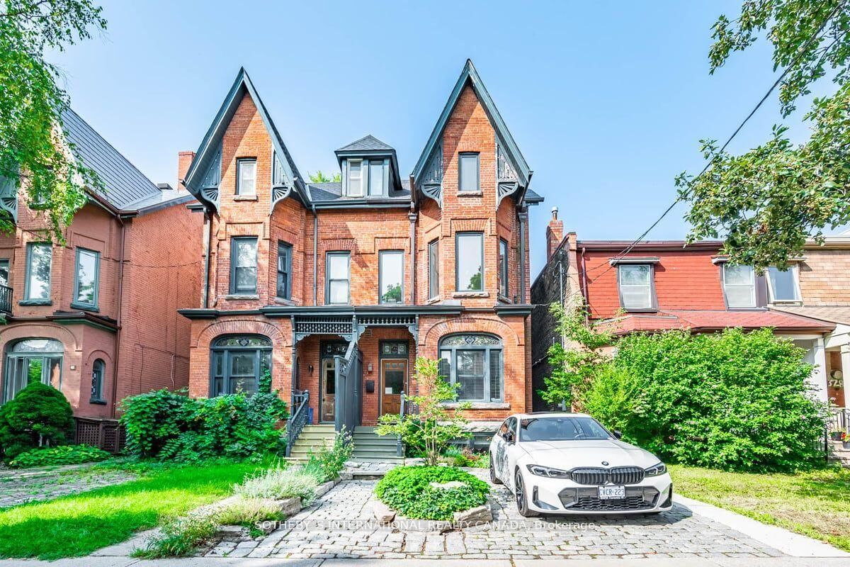 Property Photo:  324 Markham Street 1  ON M6G 2K9 
