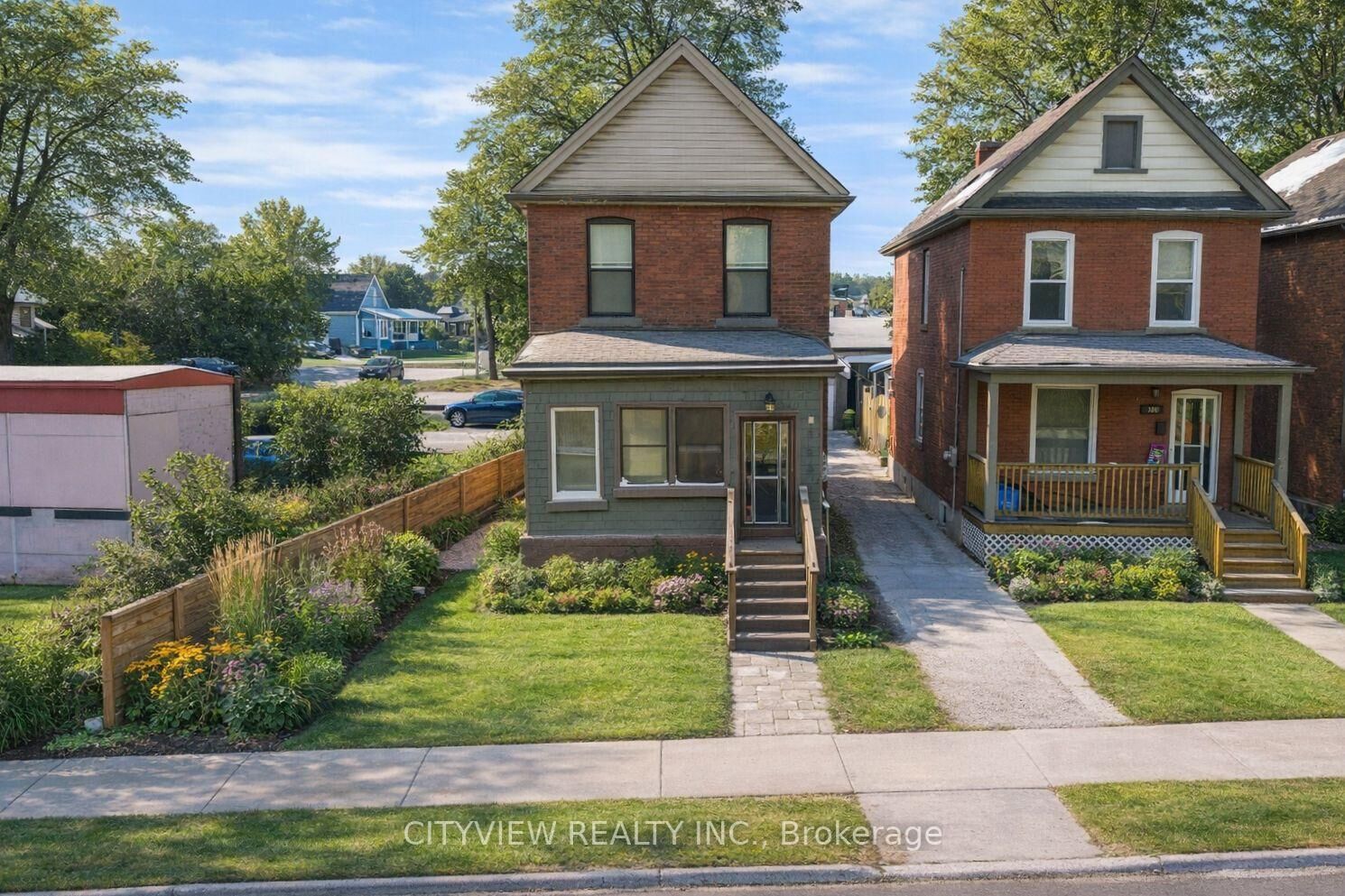 Property Photo:  382 Beach Road  ON L8H 3K5 