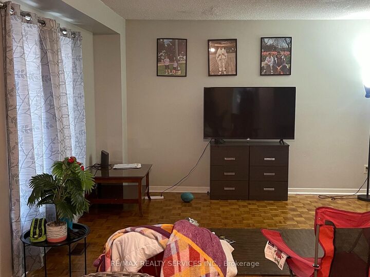 Property Photo:  26 Swennen Drive  ON L6V 4E3 
