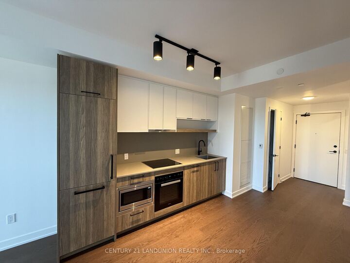 Property Photo:  89 Montclair Avenue 1619  ON M5P 1P5 