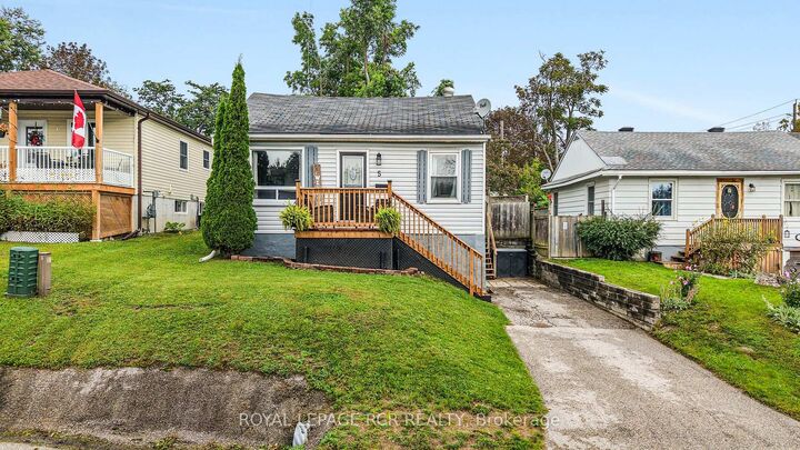 Property Photo:  5 Argyle Avenue  ON L3V 2V5 