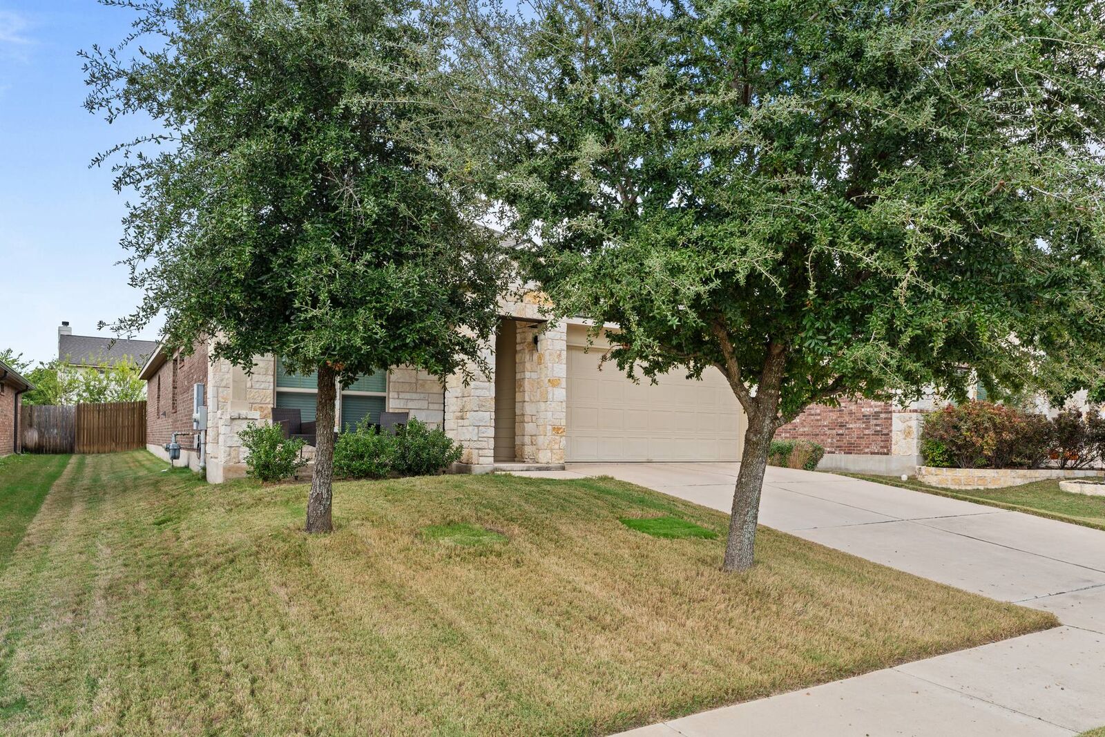Property Photo:  709 Schefer Street  TX 78641 