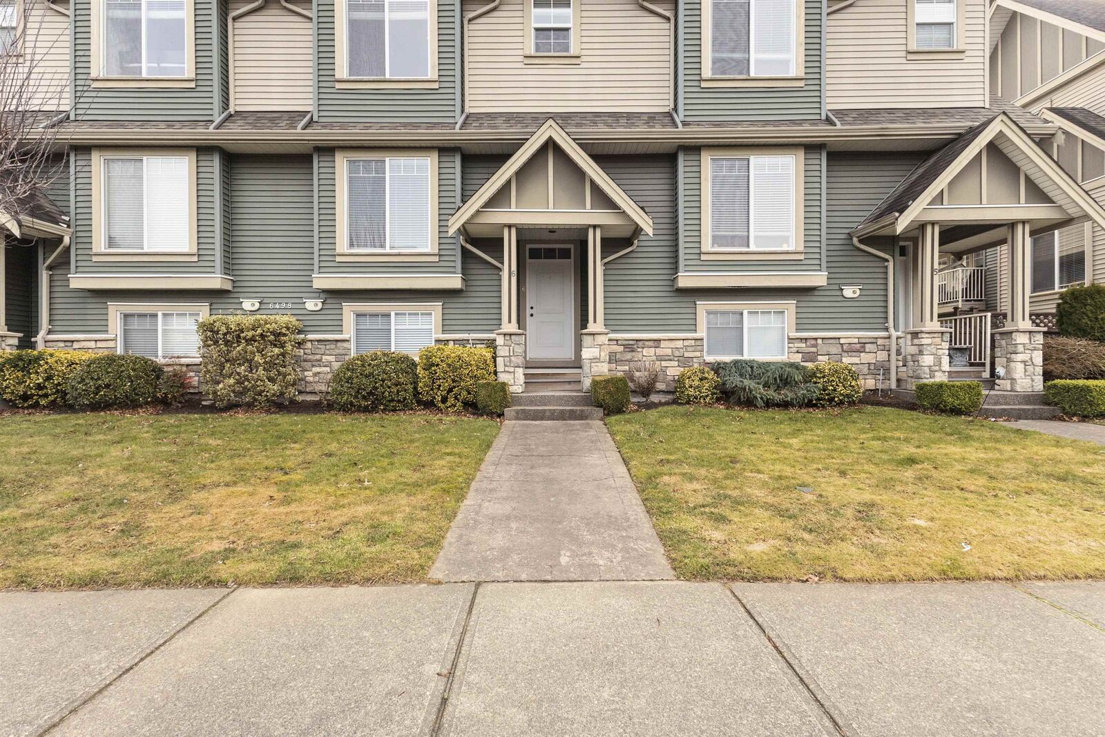 Property Photo:  6498 Southdowne Place  BC V2R 1C9 